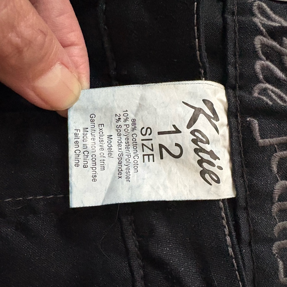 ๐ค Rare find. Discontinued Katie Jeans. Black ๐ค - Picture 6 of 9